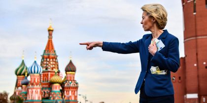 «Это не Кремль!»: Европа в ярости от попыток фон дер Ляйен объяснить протесты «рукой Москвы»