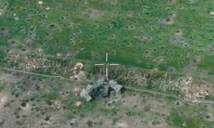 Новости СВО: США останавливают помощь Киеву, в Харькове применили новые дроны, Порошенко атакует Зеленского