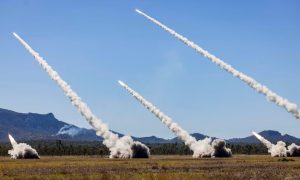 США готовят удар исключительной силы по Ирану: Трамполеон задумал начать еще одну войну