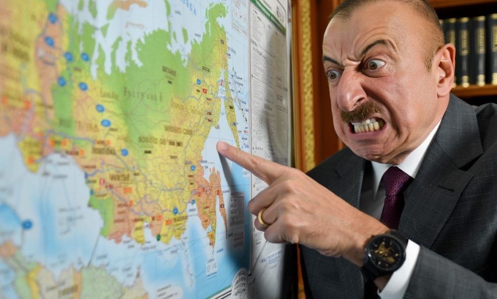 Алиев забыл о главном козыре России: вместо морского десанта по азербайджанским НПЗ могут ударить «Герани»   