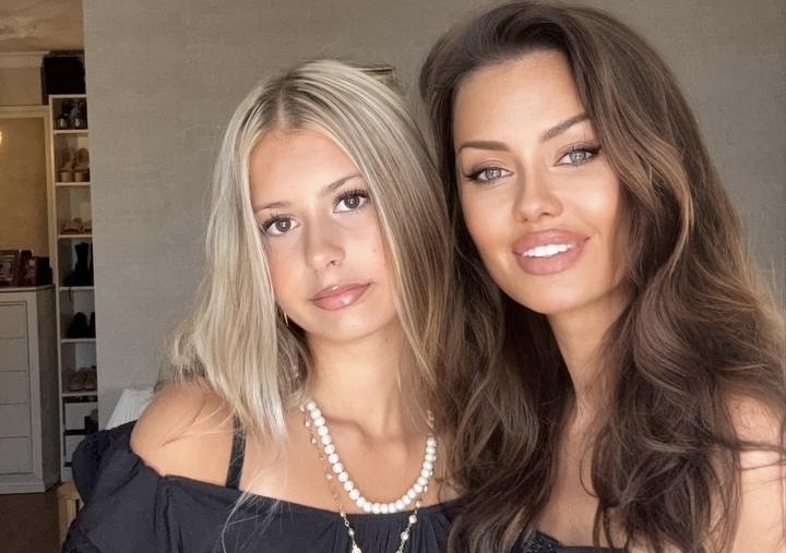 «Раздавлю, как блоху»: Виктория Боня объявила войну блогеру-иноагенту после травли её дочери