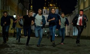 «Пока, Зеля»: массовое бегство молодежи началось на Украине – на границах километровые очереди