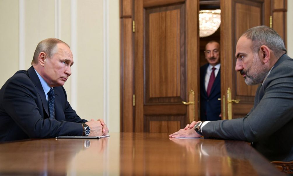 «Накопились вопросы»: Путин на саммите ШОС показательно встретился сначала с Пашиняном, пока Алиев ждёт своей очереди 