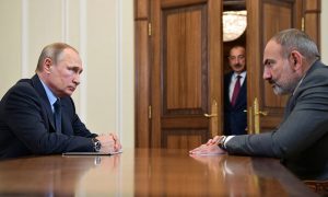 «Накопились вопросы»: Путин на саммите ШОС показательно встретился сначала с Пашиняном, пока Алиев ждёт своей очереди