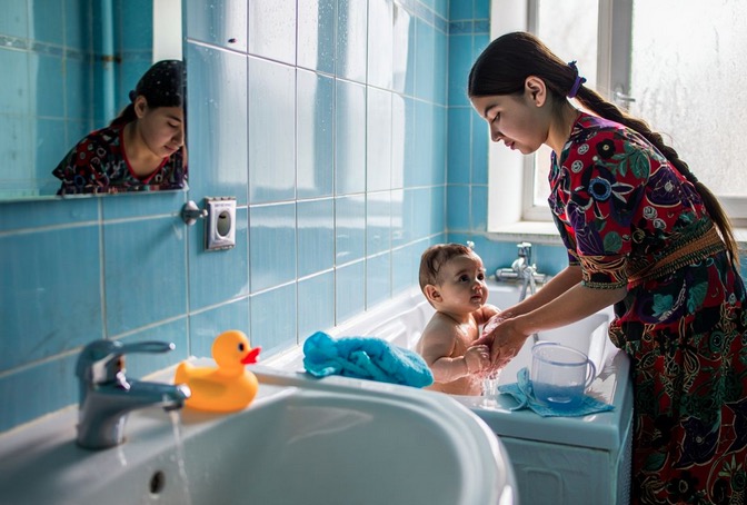 В Петербурге няню-узбечку отпустили из-под стражи после приговора за смерть ребенка В Петербурге няню-узбечку отпустили из-под стражи после приговора за смерть ребенка