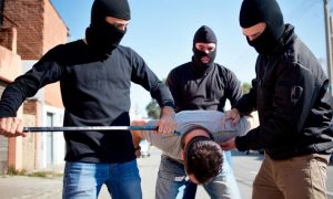 Теперь ест через трубочку: в Екатеринбурге жестко избили активиста, которых хотел сменить управляющую компанию