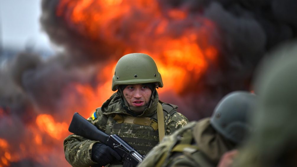 25 тысяч смертников: зачем Киев бросает последние резервы на прорыв. Эксперт предупредил о провокации