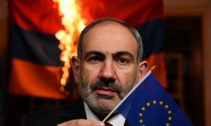 Армении готовят судьбу Украины: Пашинян выбирает между ЕС и ЕАЭС — но на двух стульях усидеть не получится   