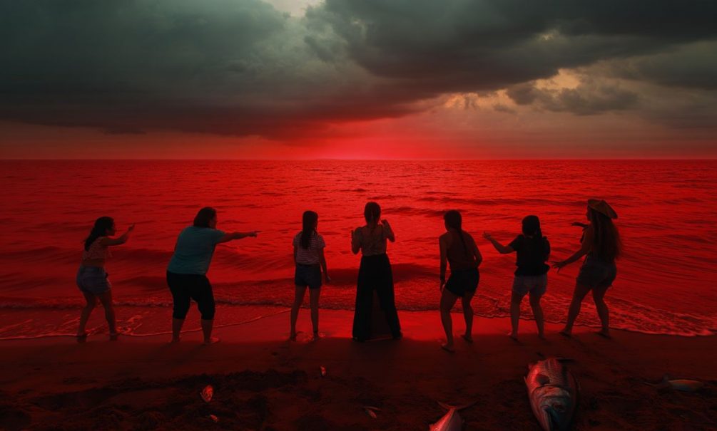 Нам всем конец? Окрасившееся в кроваво-красный цвет Галилейское море спровоцировало разговоры об апокалипсисе 