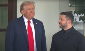 «Зеленский должен прогнуться»: Трамп продолжает хвалить РФ и унижать просроченного – президент США закрыл путь в НАТО для Украины