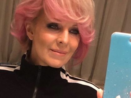 Проект «Пятая колонна»: секс-символ 90-х, осудившая СВО Ветлицкая, продолжает зарабатывать миллионы в России