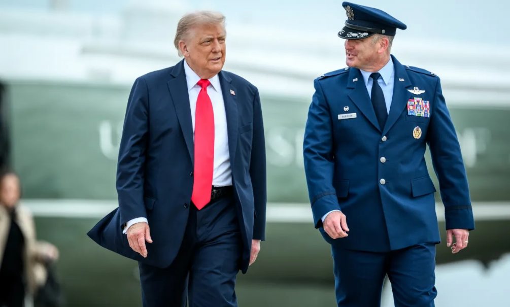 США начинают войну с Россией? Объявлено экстренное и беспрецедентное совещание американских генералов США начинают войну с Россией? Объявлено экстренное и беспрецедентное совещание американских генералов