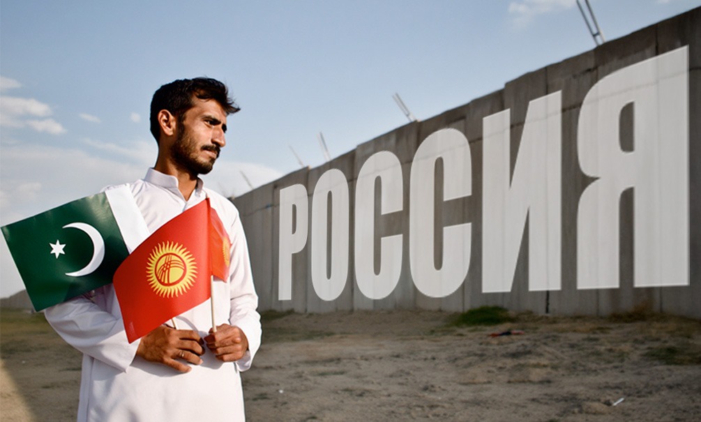 Бишкекская дыра: пакистанцы с киргизскими паспортами лезут в Россию Бишкекская дыра: пакистанцы с киргизскими паспортами лезут в Россию