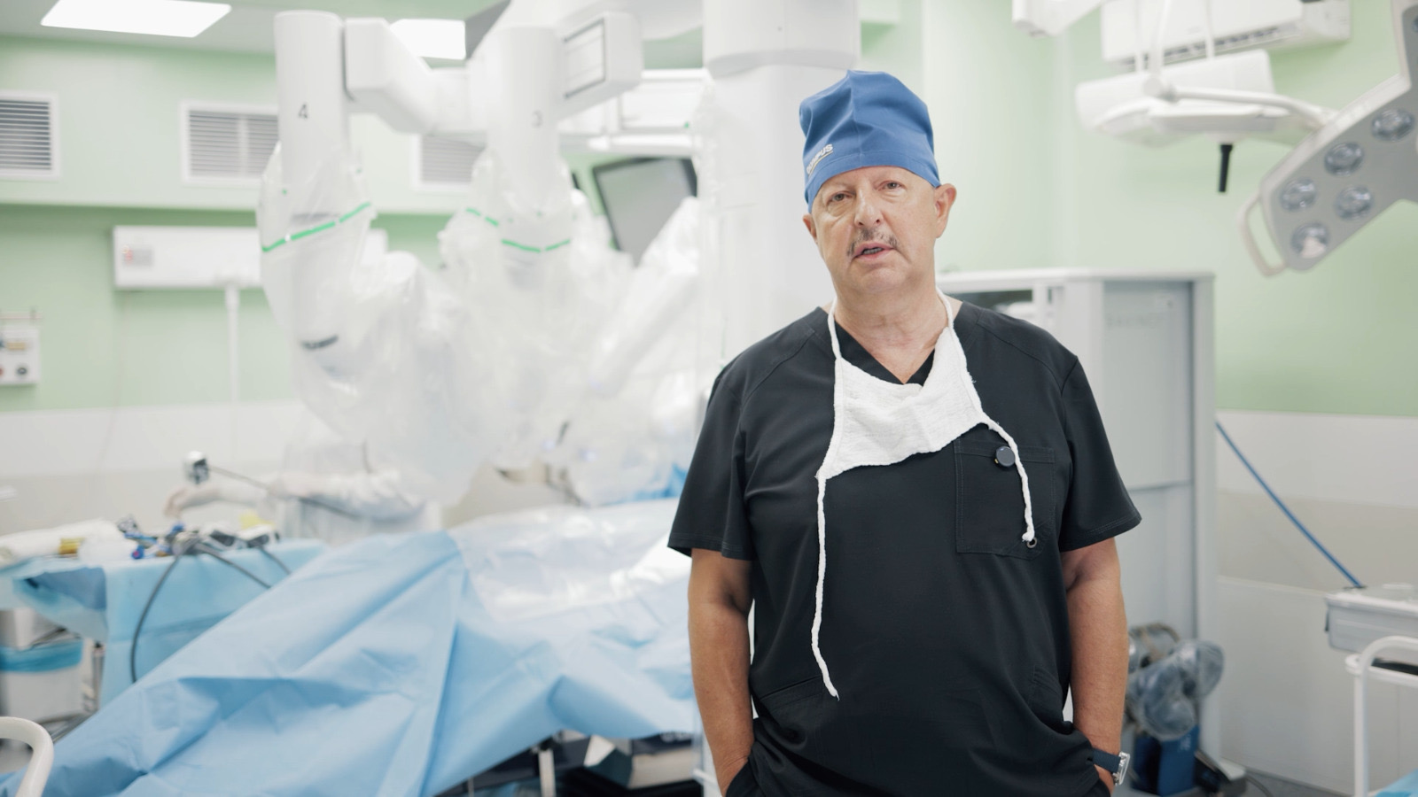 Высокие технологии на страже здоровья: медики спасли пациенту почку с помощью робота 