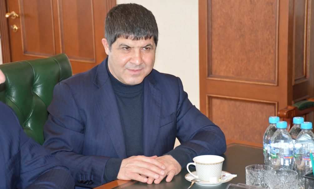 Азербайджанская диаспора рвется к власти: кандидат из Иваново, поразивший незнанием русского языка, оказался выходцем из влиятельного клана Азербайджанская диаспора рвется к власти: кандидат из Иваново, поразивший незнанием русского языка, оказался выходцем из влиятельного клана