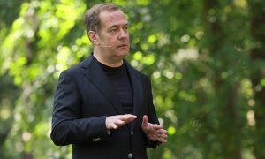 Это война: Медведев объяснил, чем обернется идея Запада сбивать российские дроны над Украиной