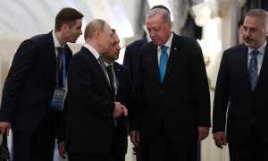 И с Зеленским дружим, и Путин - не враг: Эрдоган похвастался умением сидеть на всех стульях разом