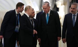 Поразительное сходство: российский журналист в Китае увидел водителя Эрдогана и очень удивился