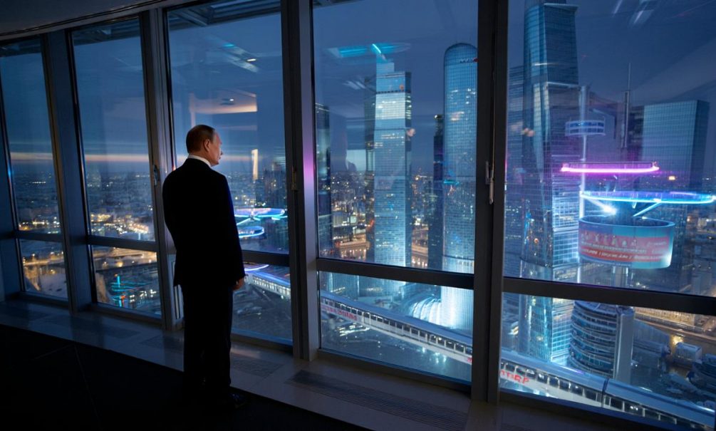 Путину показали молодильную клубнику: дожить до 150 лет становится все более реально 