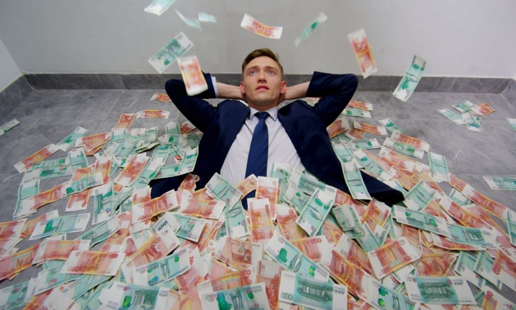 ВЦИОМ: россияне оказались довольны своим материальным положением, но только наполовину ВЦИОМ: россияне оказались довольны своим материальным положением, но только наполовину