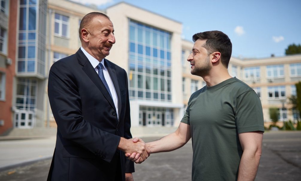 «Баку инвестирует в Украину российские деньги»: пока Россия строит в Азербайджане школы, Алиев возведет в Киевской области «культурный центр» «Баку инвестирует в Украину российские деньги»: пока Россия строит в Азербайджане школы, Алиев возведет в Киевской области «культурный центр»