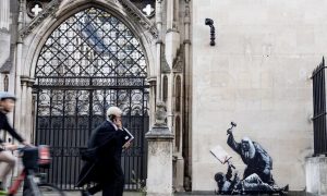 Полиция Великобритании завела дело на Бэнкси из-за нового граффити