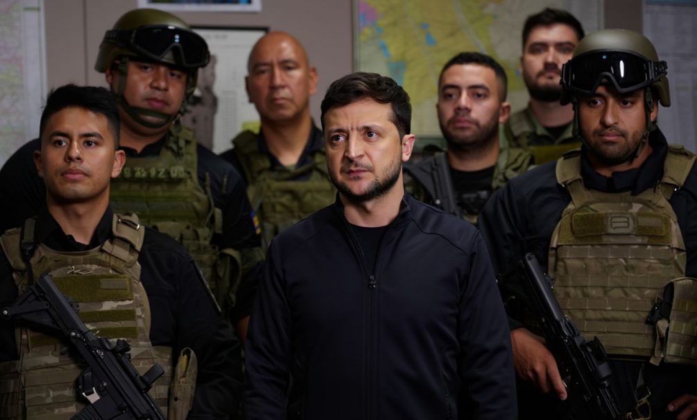 Украине не хватило «мяса»: известно, кем Зеленский усилил ряды ВСУ на линии фронта в Донбассе Украине не хватило «мяса»: известно, кем Зеленский усилил ряды ВСУ на линии фронта в Донбассе