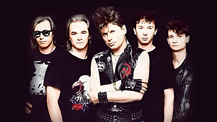 Кому мешает Хой? В Госдуме решили запретить «Сектор газа» — память о легенде 90-х может быть стерта Кому мешает Хой? В Госдуме решили запретить «Сектор газа» — память о легенде 90-х может быть стерта