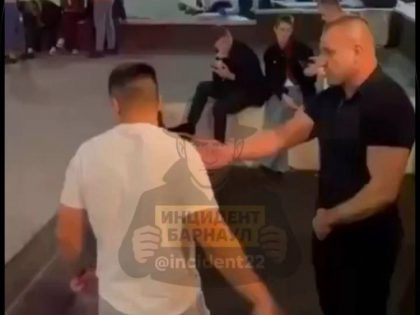 «Двухсотыми там валяются»: в Барнауле пьяный мажор угрожал мужчинам отправкой на СВО