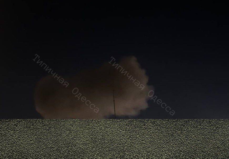 «Запорожский хребет сломан»: ночные удары выбили ключевые заводы Украины — «Руслан» больше не взлетит «Запорожский хребет сломан»: ночные удары выбили ключевые заводы Украины — «Руслан» больше не взлетит