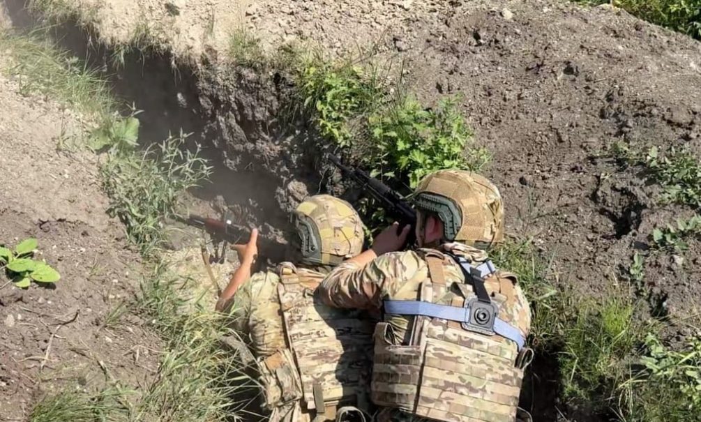 «Сдавались пачками»: в Купянске украинские бойцы массово попали в плен «Сдавались пачками»: в Купянске украинские бойцы массово попали в плен