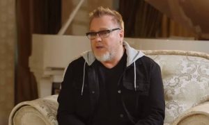 «Подглядывал за женщинами»: Пресняков откровенно о своем половом созревании и воспитании сыновей