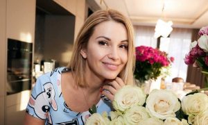 «У меня кровь шла отовсюду»: Ольга Орлова рассказала о сложной беременности и родах