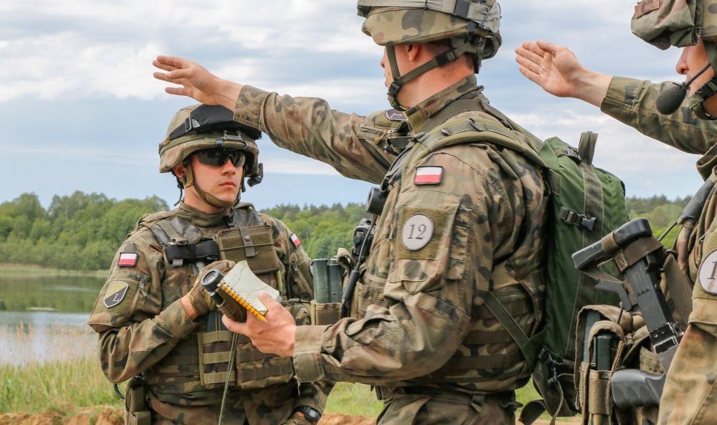 С кем бороться надумали? Поляки украли российский хит «Матушка-земля» для военных роликов НАТО 