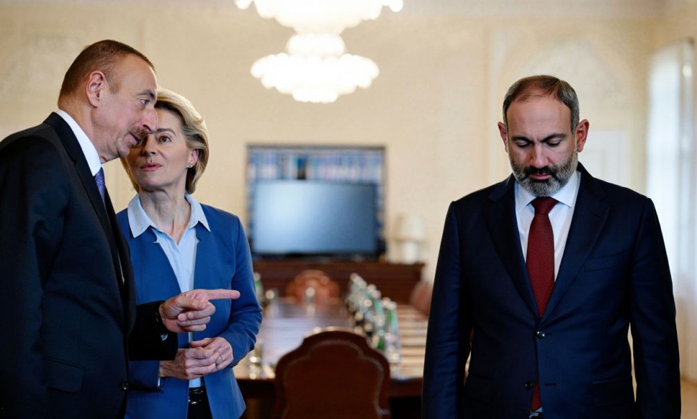 Во всем виноваты помидоры: Азербайджан наябедничал ЕС на Армению, потребовав ввести санкции Во всем виноваты помидоры: Азербайджан наябедничал ЕС на Армению, потребовав ввести санкции