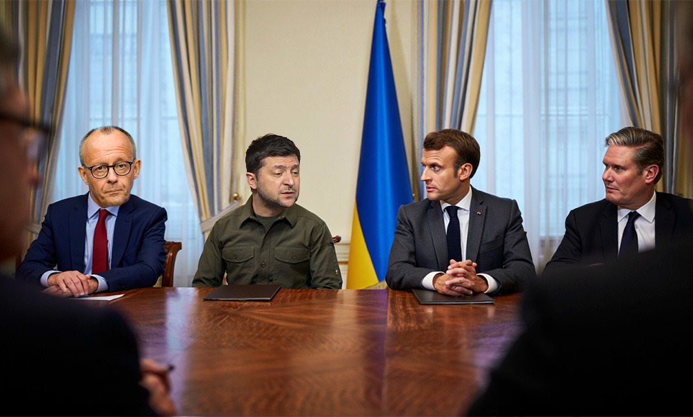 Россия останавливает СВО и платит репарации: появился план заключения мира от Зеленского и Европы Россия останавливает СВО и платит репарации: появился план заключения мира от Зеленского и Европы