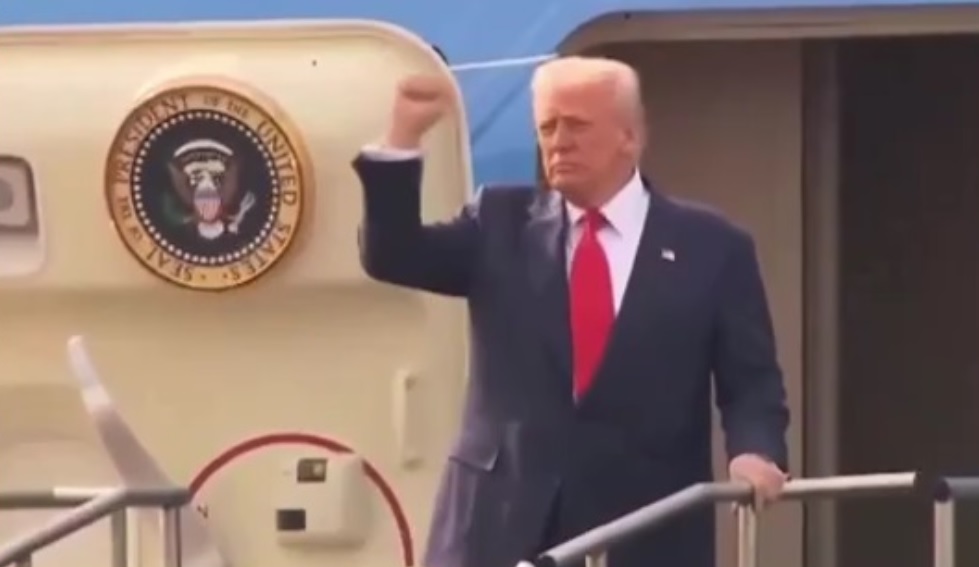 Поцелуй «Посейдона» смоет всё: как Путин схватил Трампа за самое дорогое и почему «рыжий» не посмеет нажать «красную кнопку»