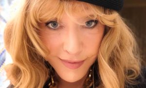 «Я у страны всего одна»: Пугачева продолжает зарабатывать в России: бешеная пенсия экс-примадонны и миллионные проценты по вкладам шокировали россиян