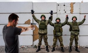 «Прострелил военкомам ноги»: в Кременчуге мобилизованный открыл огонь по ТЦКшникам