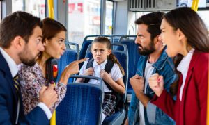 «Это не шутки, мы встретились в маршрутке»: банальный конфликт в автобусе в Находке 