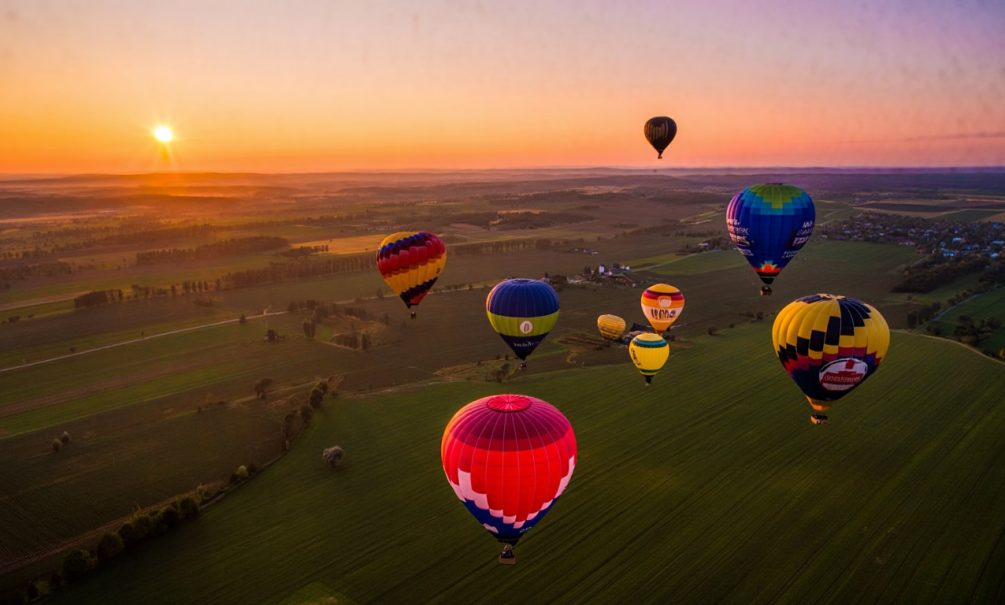 «Контрабандисты чуть не захватили Литву»: воздушные шары с белорусскими сигаретами остановили работу аэропорта Вильнюса «Контрабандисты чуть не захватили Литву»: воздушные шары с белорусскими сигаретами остановили работу аэропорта Вильнюса