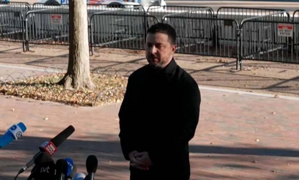 «Томагавков не будет»: Путин одним звонком перевернул всё – Трамп устроил Зеленскому трепку в Белом доме «Томагавков не будет»: Путин одним звонком перевернул всё – Трамп устроил Зеленскому трепку в Белом доме