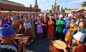 Москва больше не русский город: через двадцать лет славяне будут составлять пятую часть населения - нас захватывают и превращают в анклав Средней Азии и Закавказья