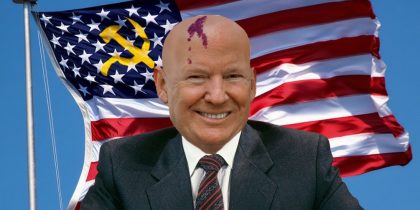 «Развал США идёт строго по плану»: шатдаун уничтожит американскую экономику – Трамп ничего не может сделать и занят безумными внешнеполитическими проектами