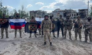 Иван Грозный основал русский город Бахмут: должны ли мы называть его Артемовском в честь коммуниста - ведь Путин говорил о декоммунизации Украины