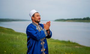 Равшан шантажирует русских: «Дайте воду, или все узбеки переедут к вам»