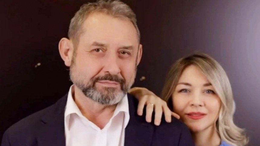 В машине Усольцевых найден тайник: новый поворот в деле пропавшей семьи — зачем они спрятали 600 тысяч рублей? В машине Усольцевых найден тайник: новый поворот в деле пропавшей семьи — зачем они спрятали 600 тысяч рублей?