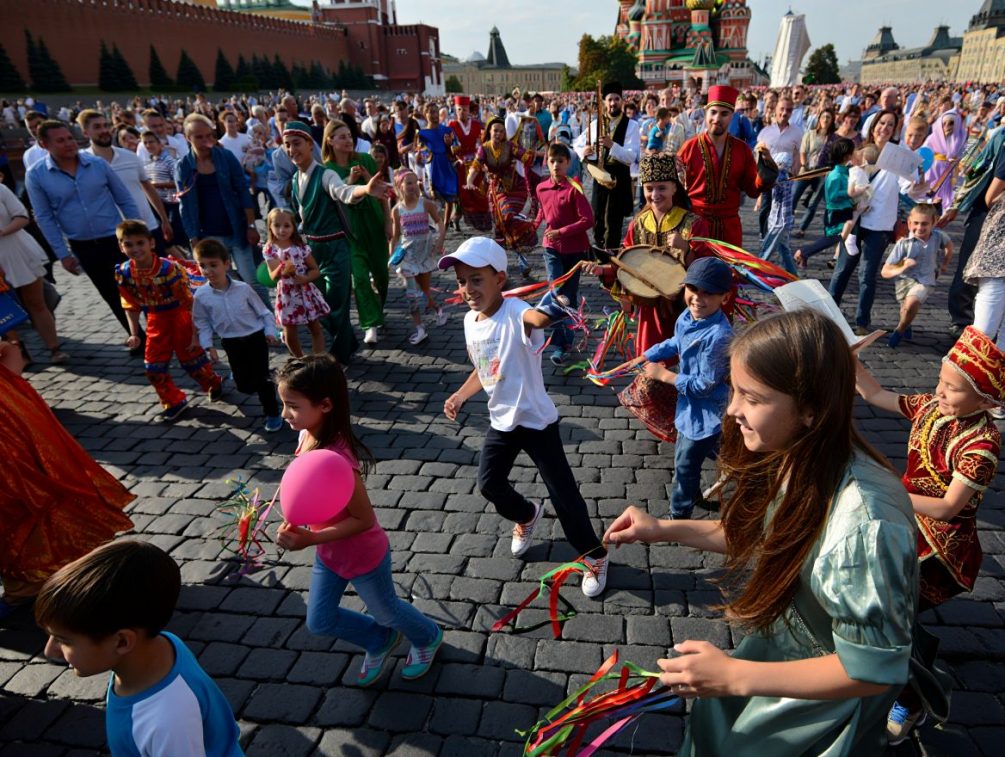 Москва больше не русский город: через двадцать лет славяне будут составлять пятую часть населения - нас захватывают и превращают в анклав Средней Азии и Закавказья