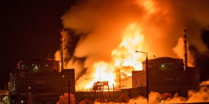 «Это ядерный шантаж»: Украину ждет вечная тьма, МАГАТЭ требует «максимальной сдержанности» и новых потерь от России