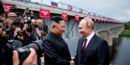 Весной 2026-го снаряды из КНДР в Россию повезут фурами: первый автомобильный мост между двумя странами стремительно достраивают